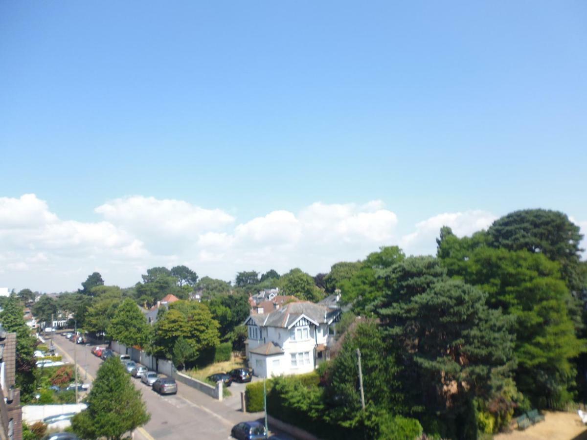 Close To Beach And Town Square Bournemouth Kültér fotó